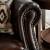 巣趣アメリカ式本革ソファ·メリカ无垢材ソファァ·メメリカ式近代的なシンプロ式牛革のソファ·ズの家型リビリングムの家具のソフフファァの组み合わせて茶色の3人が挂けます。